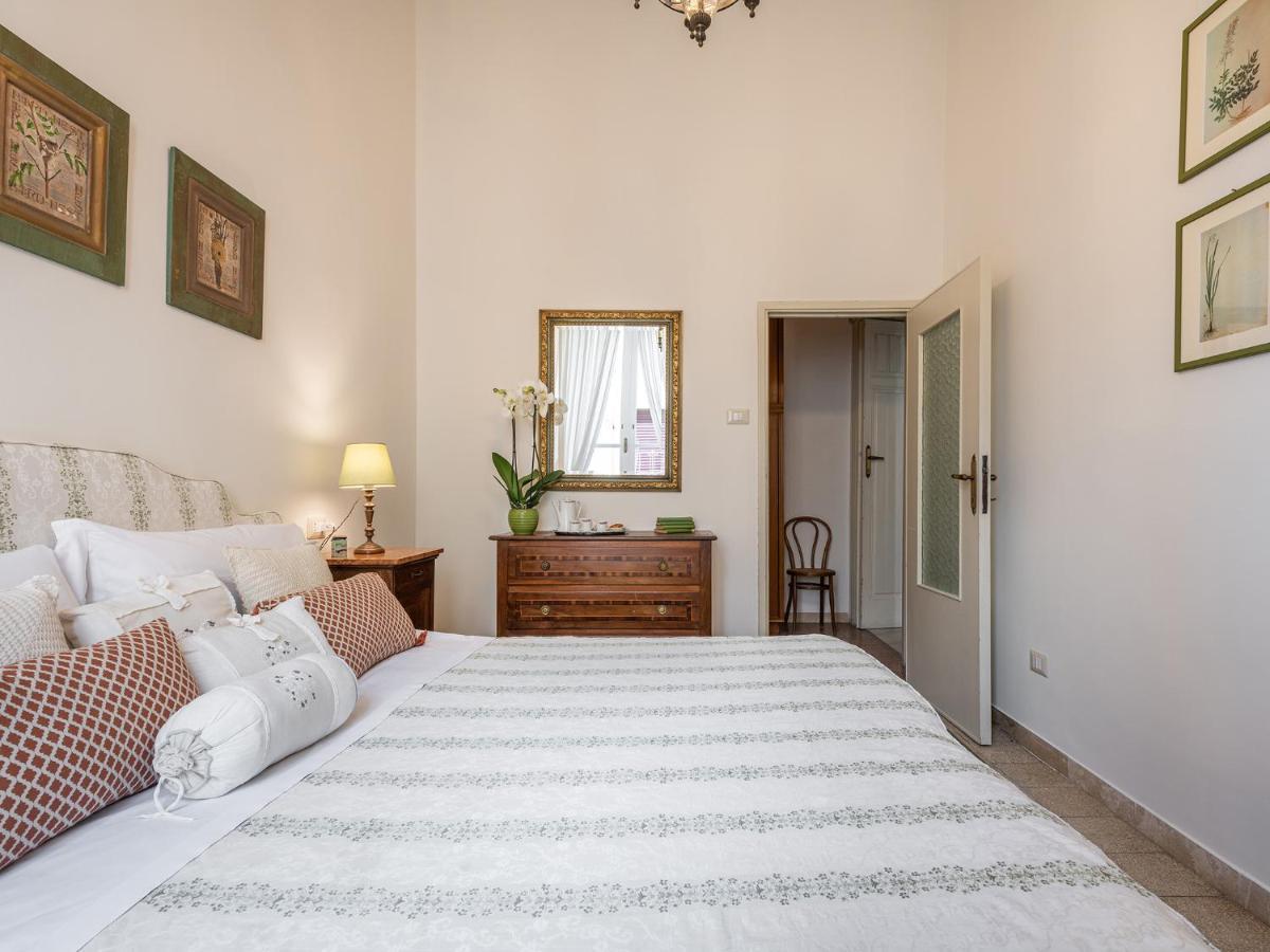ドルガーリ Palazzo Santa Caterina Bed & Breakfast エクステリア 写真